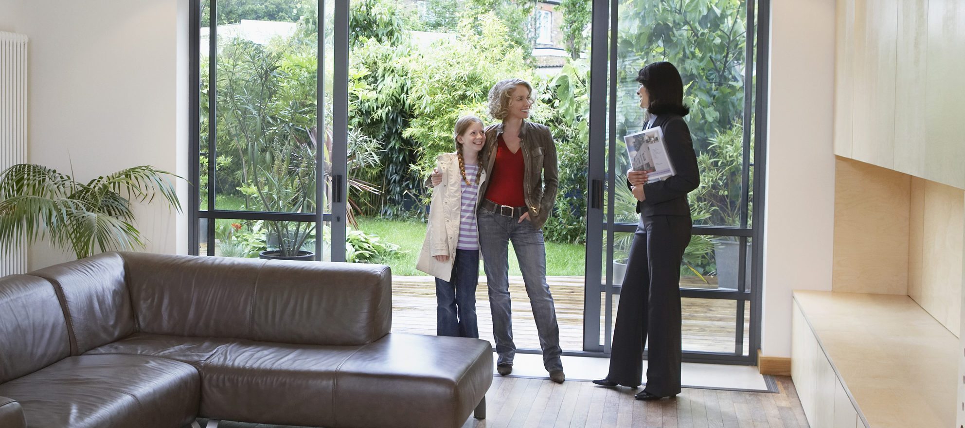 Photo of Study: 90% of consumers used an agent in 2018